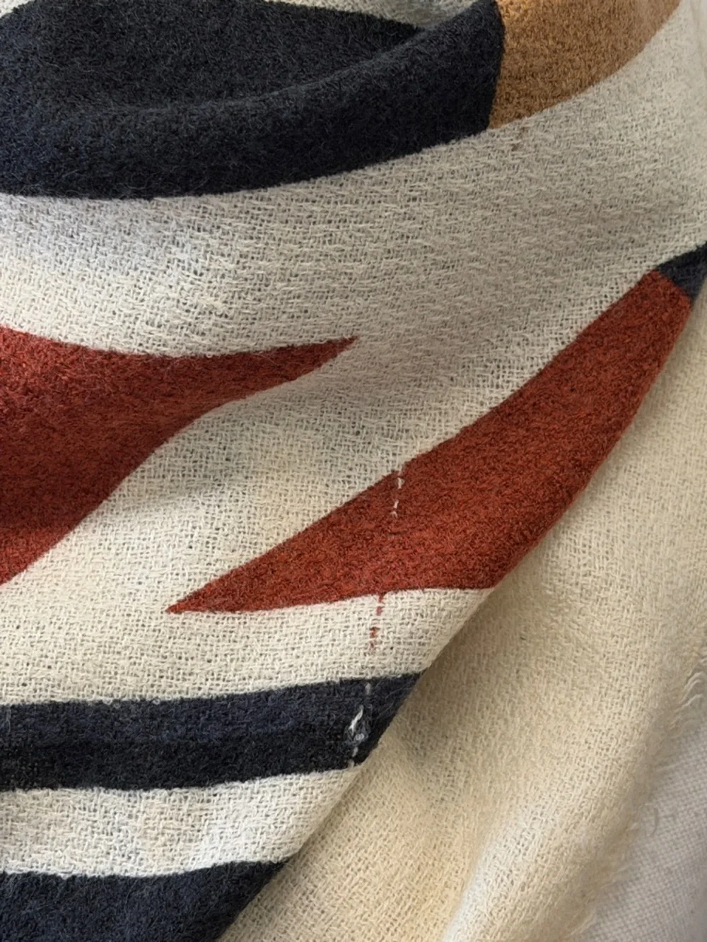 Neiman Marcus Cream Geo-Print Soft Throw Scarf